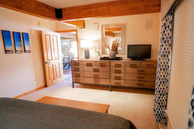 3 Bedroom At The Base Of Mountain, Next To Lift 1a Apartment *