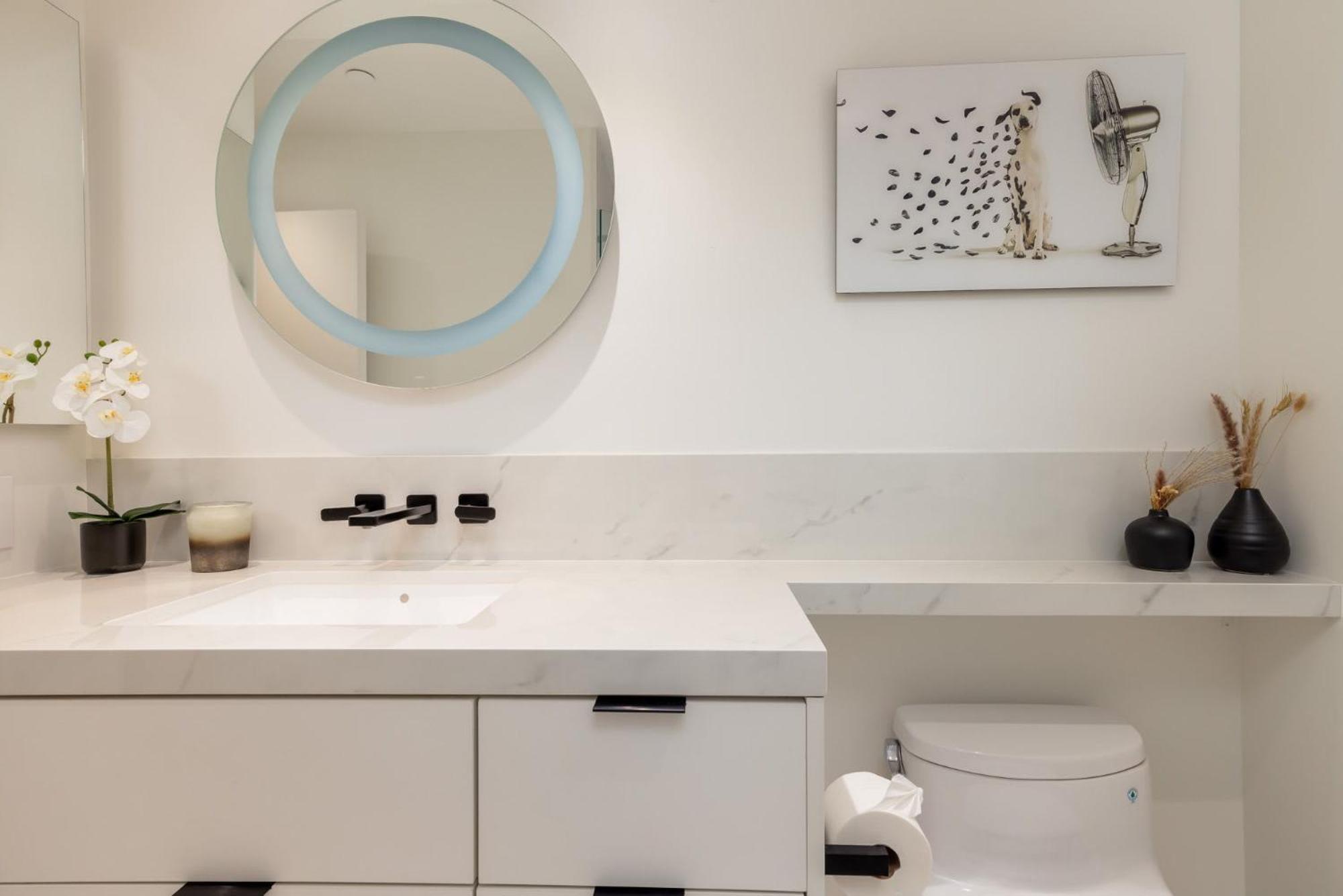 Renovated 2br - Walk To Gondola