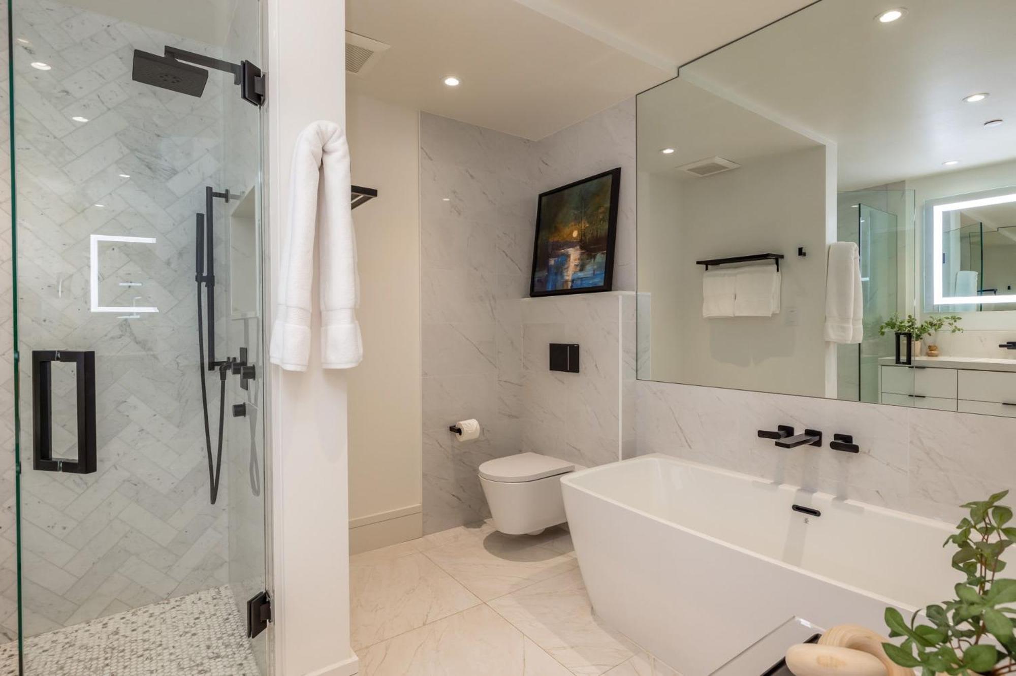 Renovated 2br - Walk To Gondola *