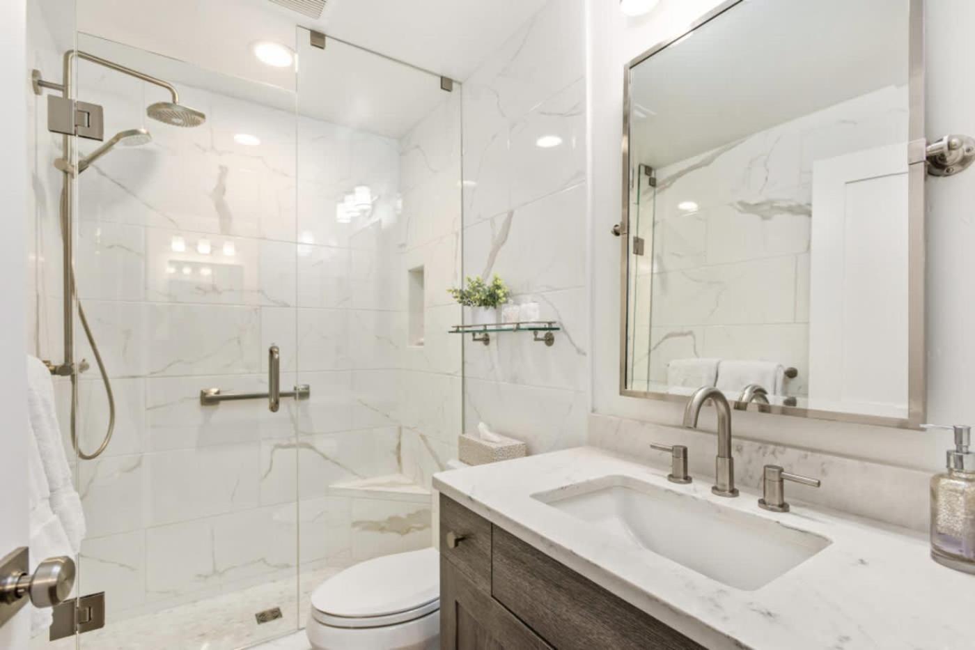 Designer 2 Bedroom On River With Pool - Walk To Town! * Aspen