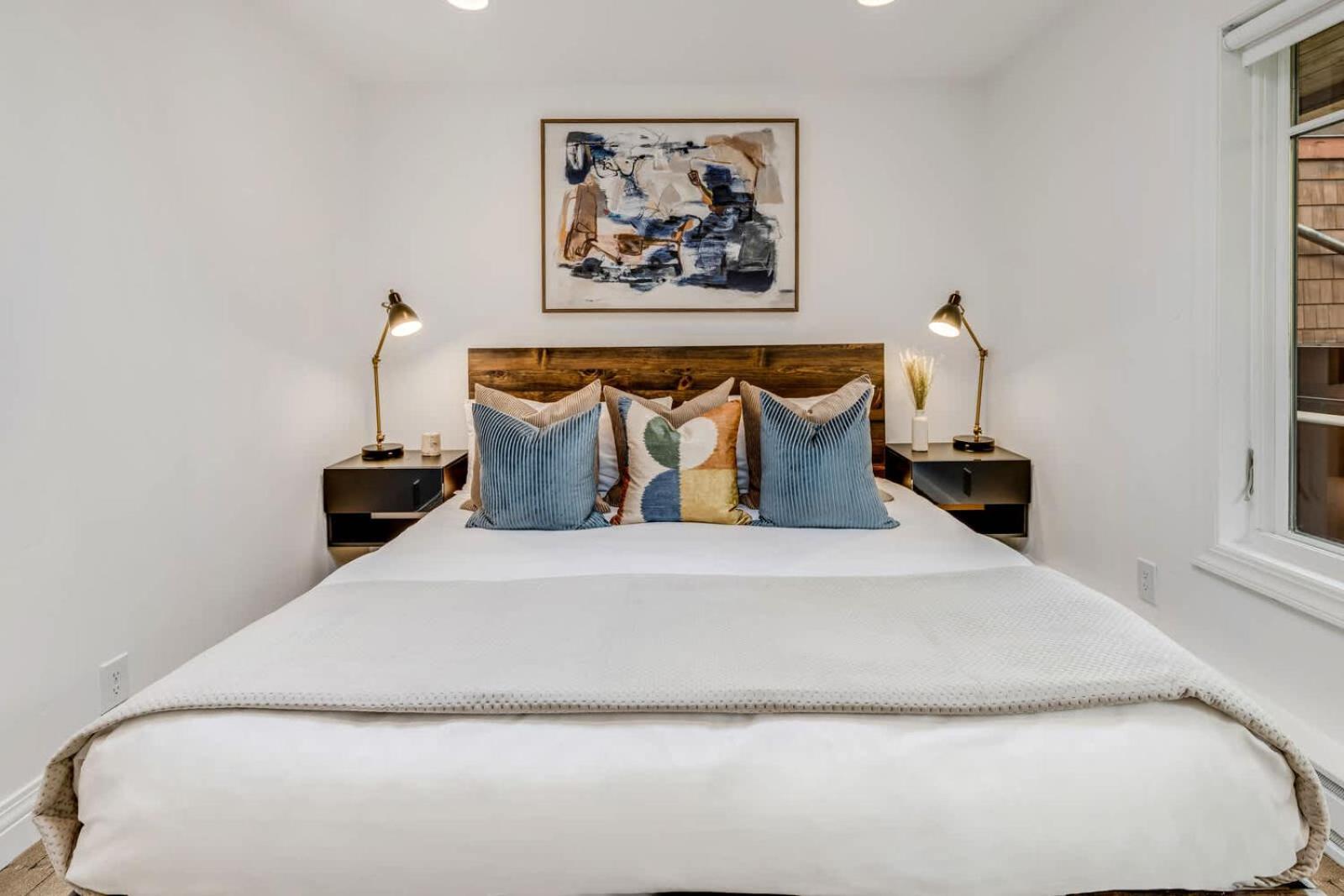 Apartment New Listing 3br 3ba - Steps To Gondola