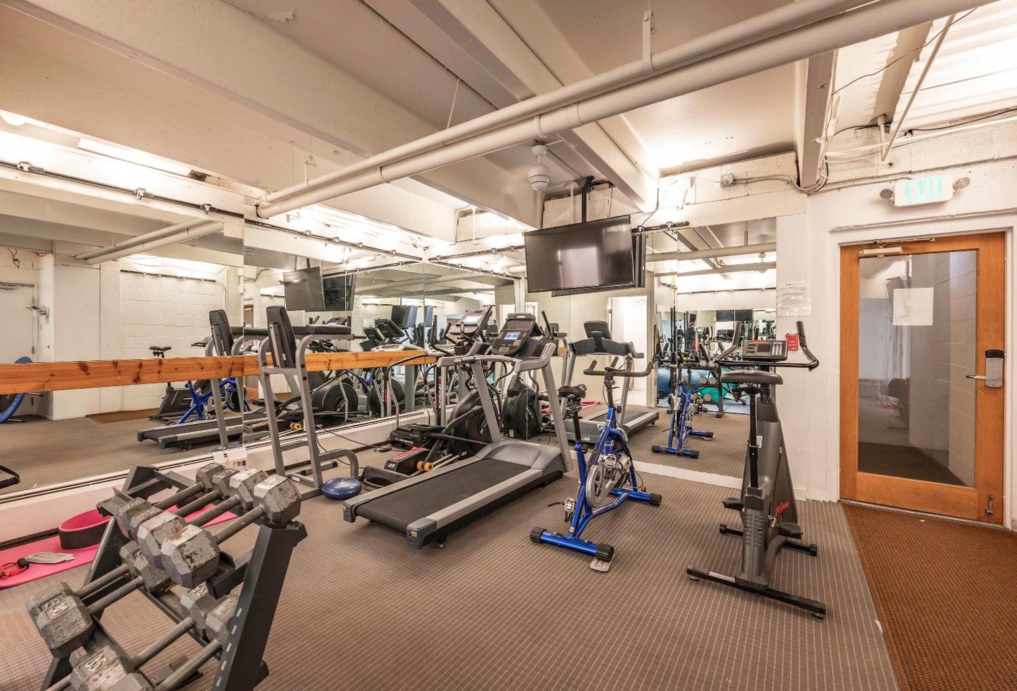 New Listing 3 Bedroom 3 Ba Near Gondola Apartment Aspen