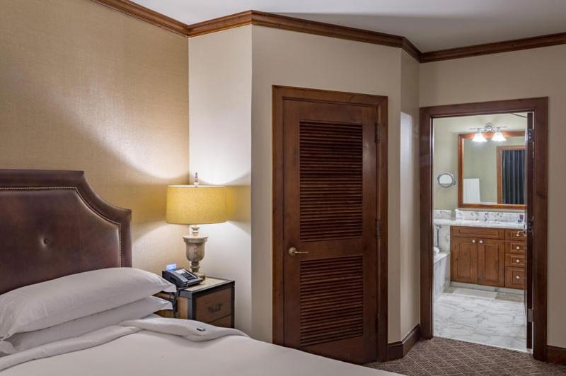 The Ritz-carlton Club, 3 Bedroom Float 5, Ski-in & Ski-out In Highlands
