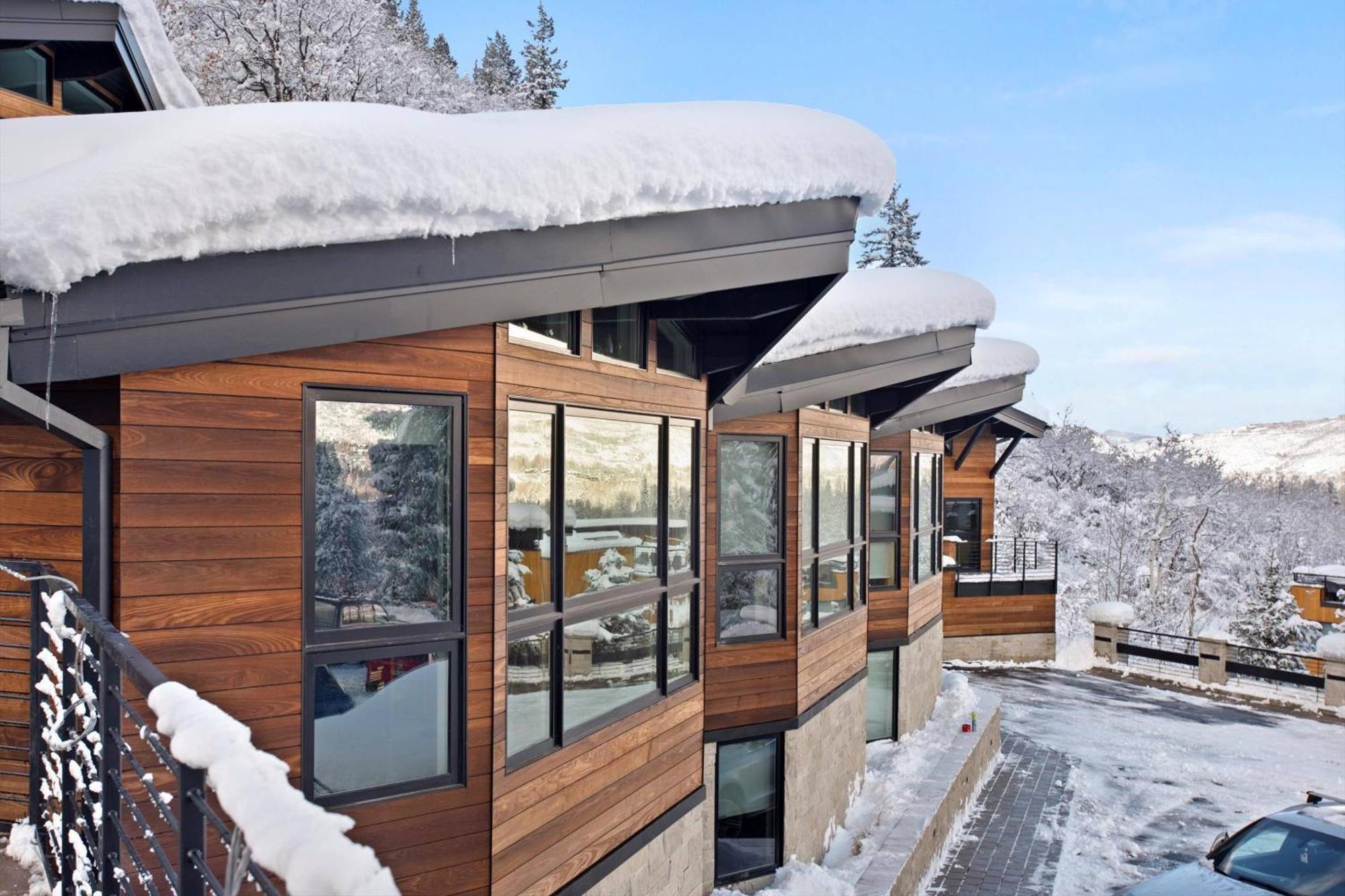 Shadow Mountain 10 *