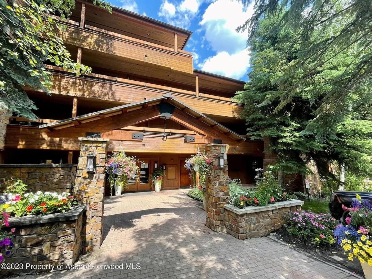 New Listing 3br 3ba - Steps To Gondola * Aspen