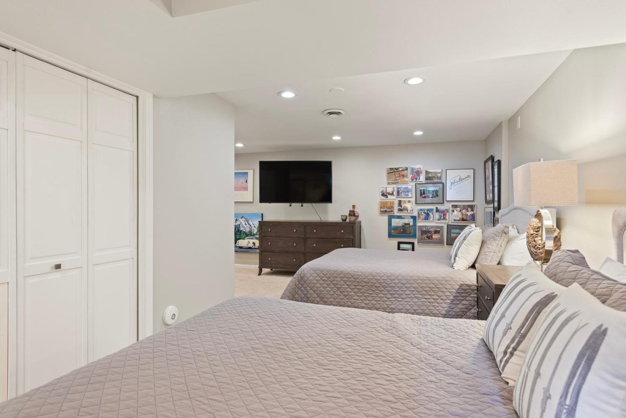 Villa's Of By Snowmass Vacations *