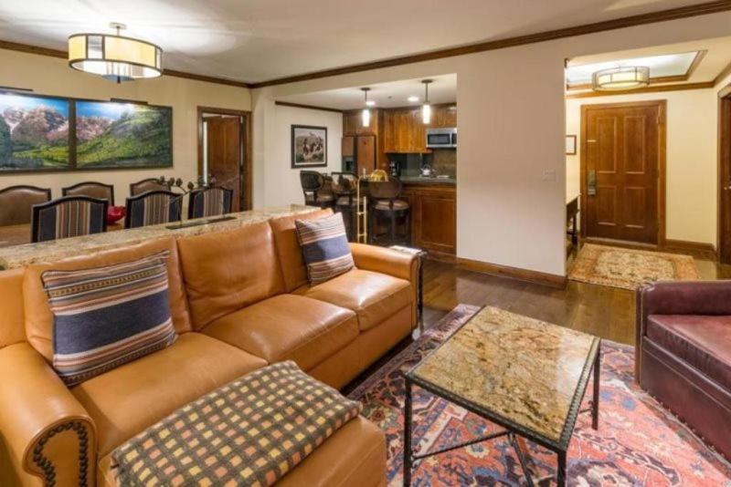 Aspen Ritz-Carlton 2 Bedroom Ski In, Ski Out Residence