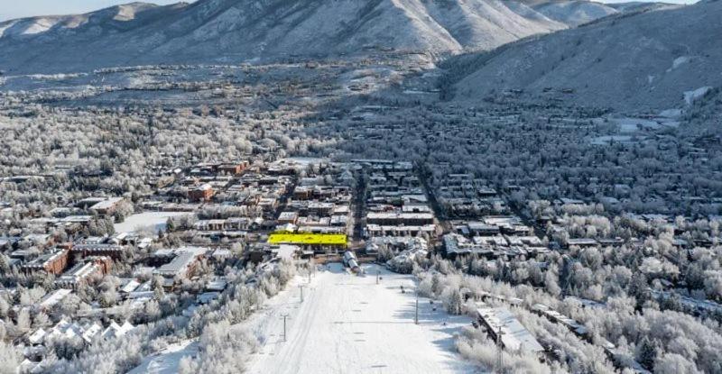 3 Bedroom Premier Vacation In Heart Of Downtown - Walk To Gondola! Aspen