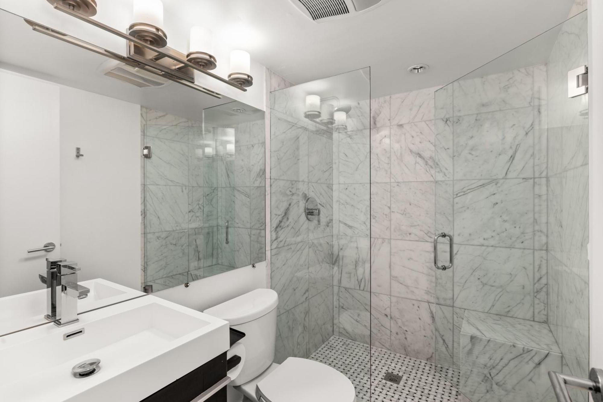 Chateau Dumont Unit 21, Fully Renovated Floor Condo, Downtown Aspen, Panoramic Mountain Views Aspen