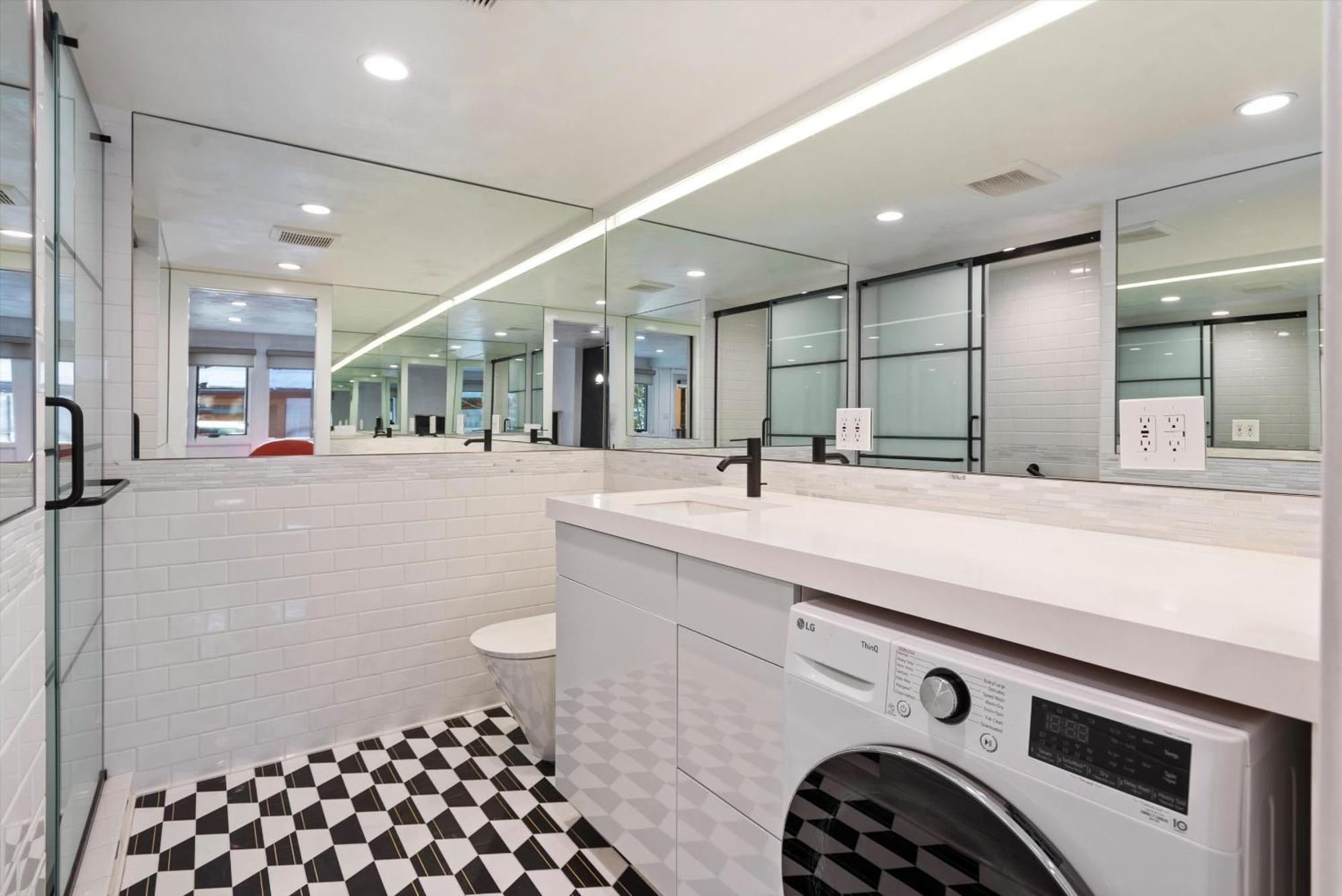 Apartment 305a *