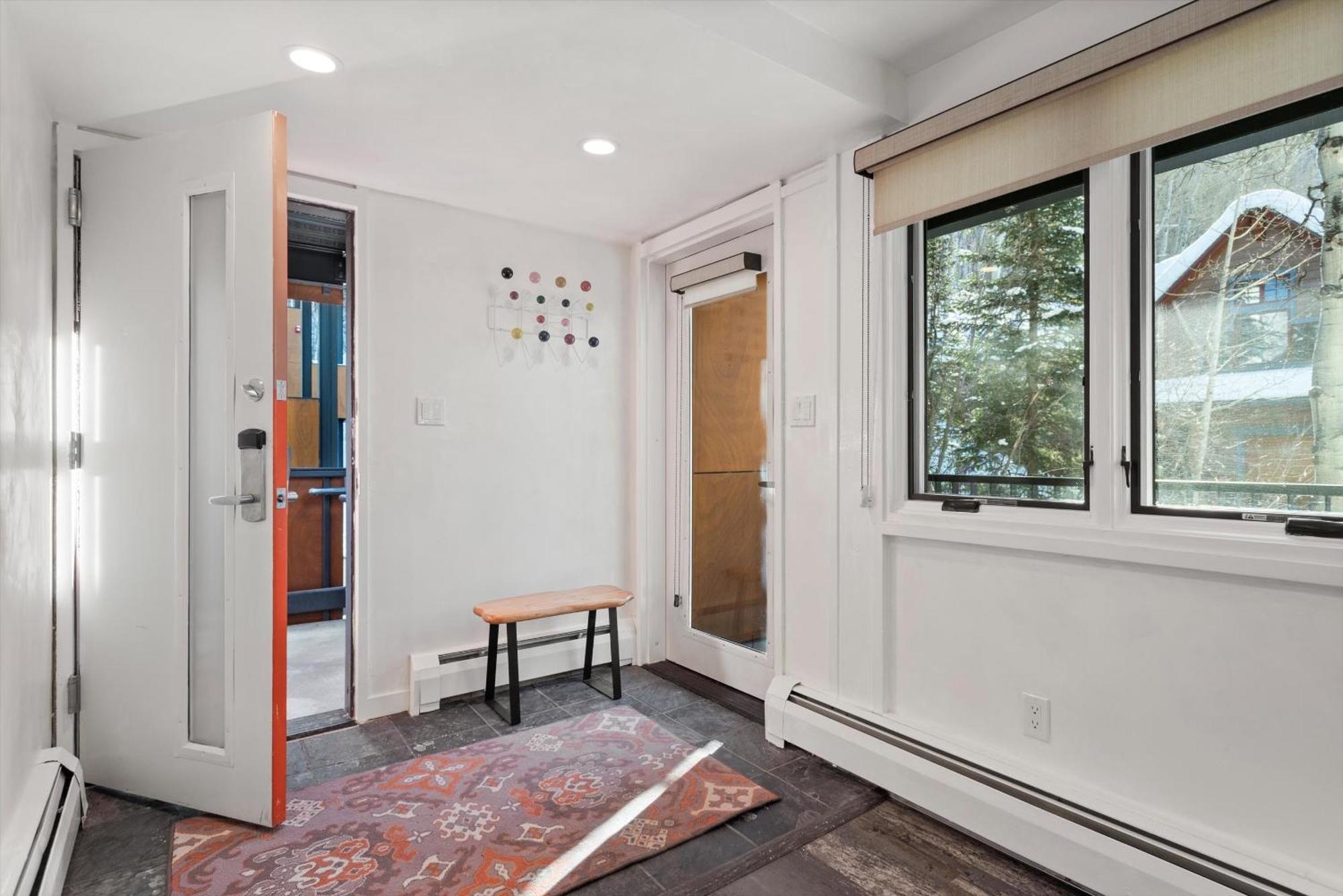 305a * Aspen