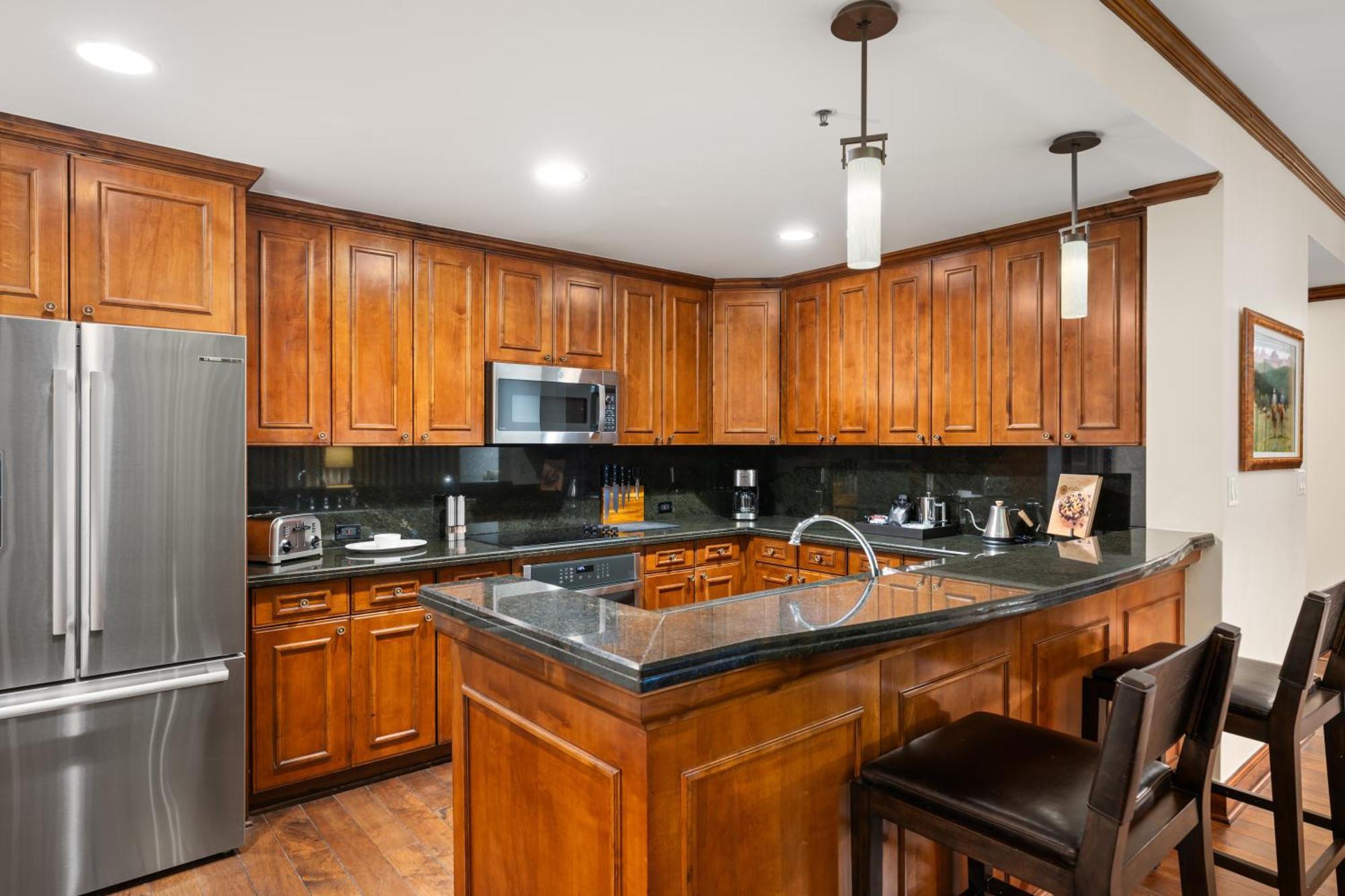 The Ritz-carlton Club, Two-bedroom Wr 2406, Ski-in & Ski-out In Highlands *