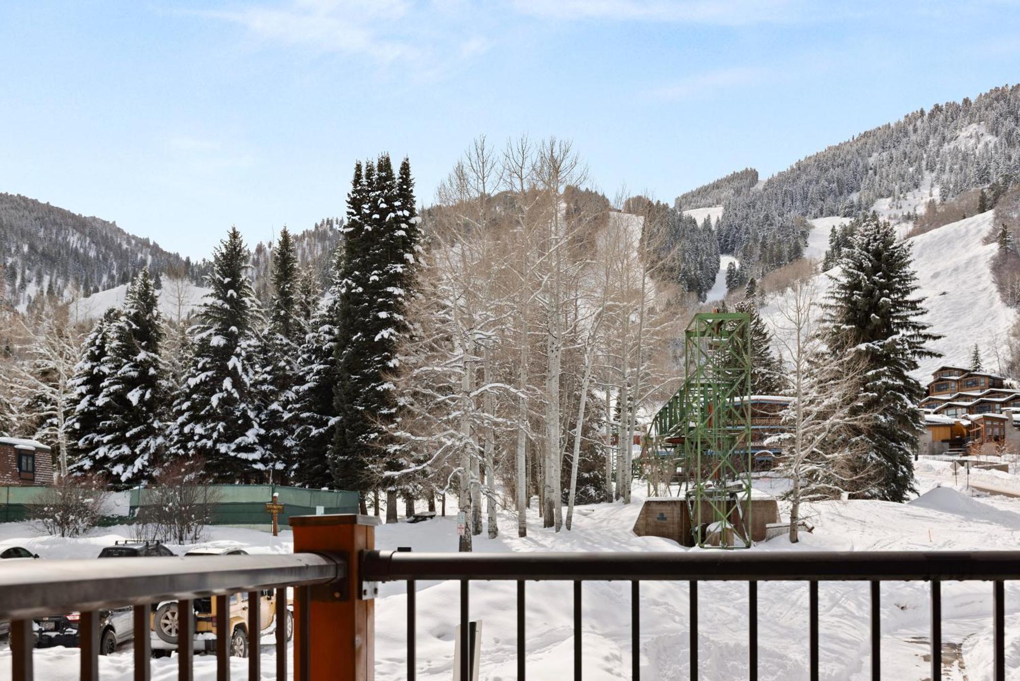 Southpoint 2d, Prime Access To Mountain, 2 Bed - 2 Bath With Stunning Mountain Views * Aspen