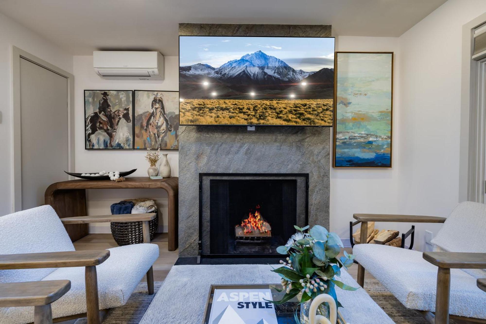 Holiday home 2 Bedroom 3ba - Ac, Heated Pool, Walk To Town Aspen