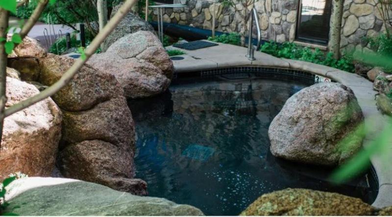 Apartment Downtown 2 Bedroom Near Lift 1a W- Pool Hot Tub! Aspen