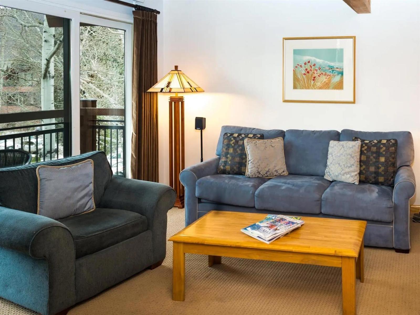 Apartment Downtown 2 Bedroom Near Lift 1a W- Pool Hot Tub! *