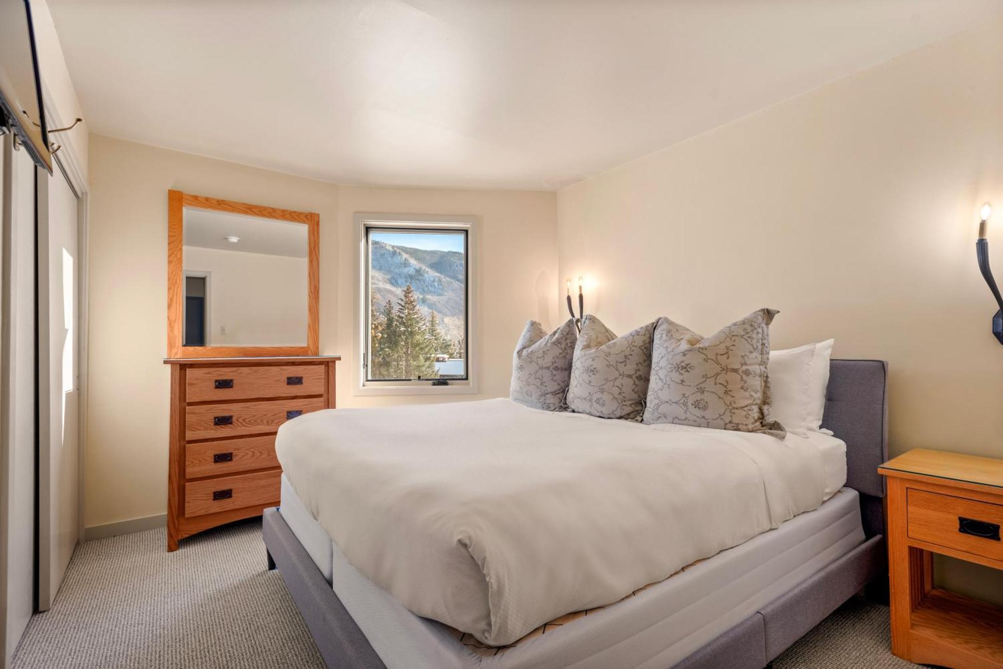 Holiday home Shadow Mountain Unit 19, Charming Ski-in, Ski-out With Great Views And Pool Access *