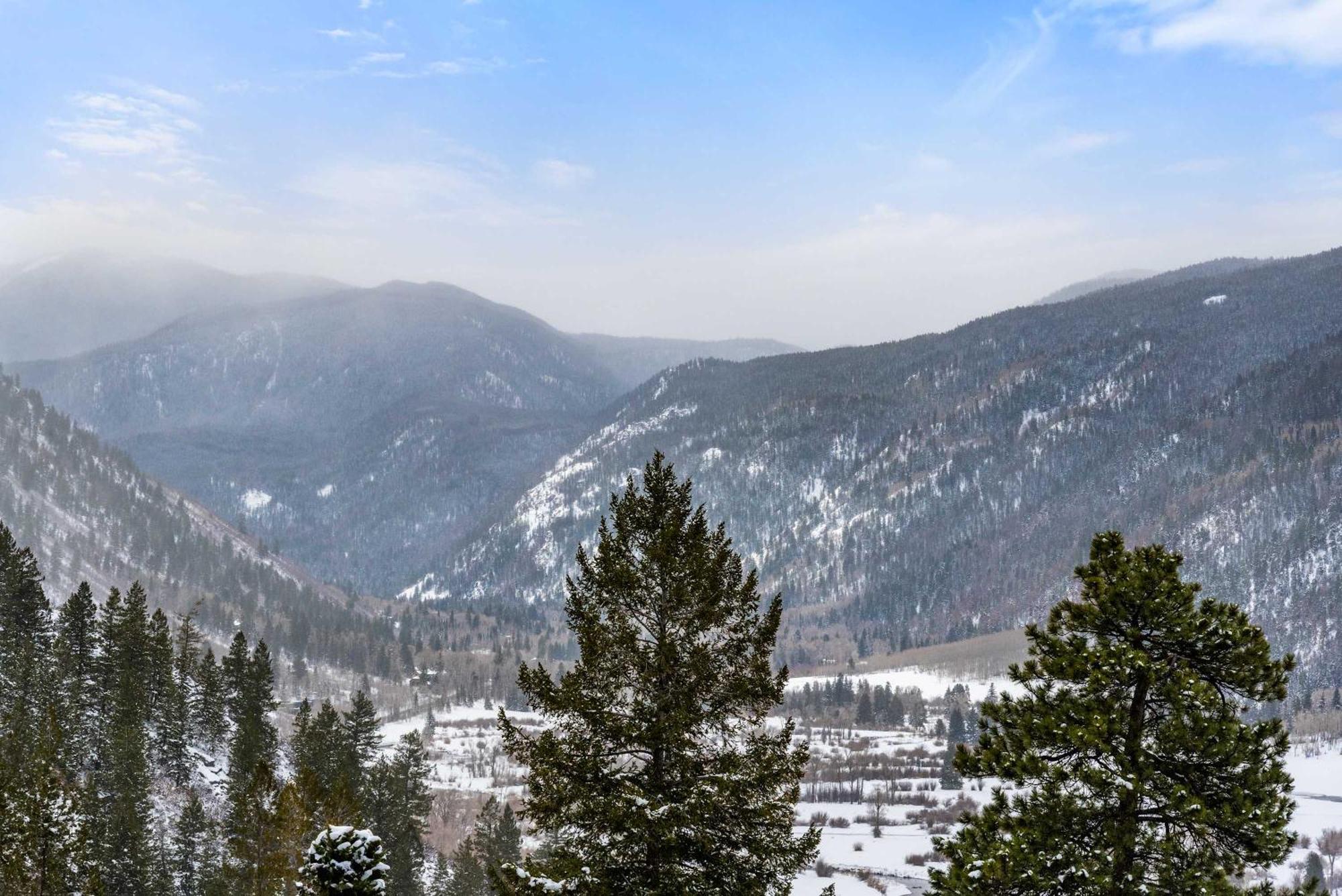Mountain Summit Serenity Views Adventure Holiday home Aspen