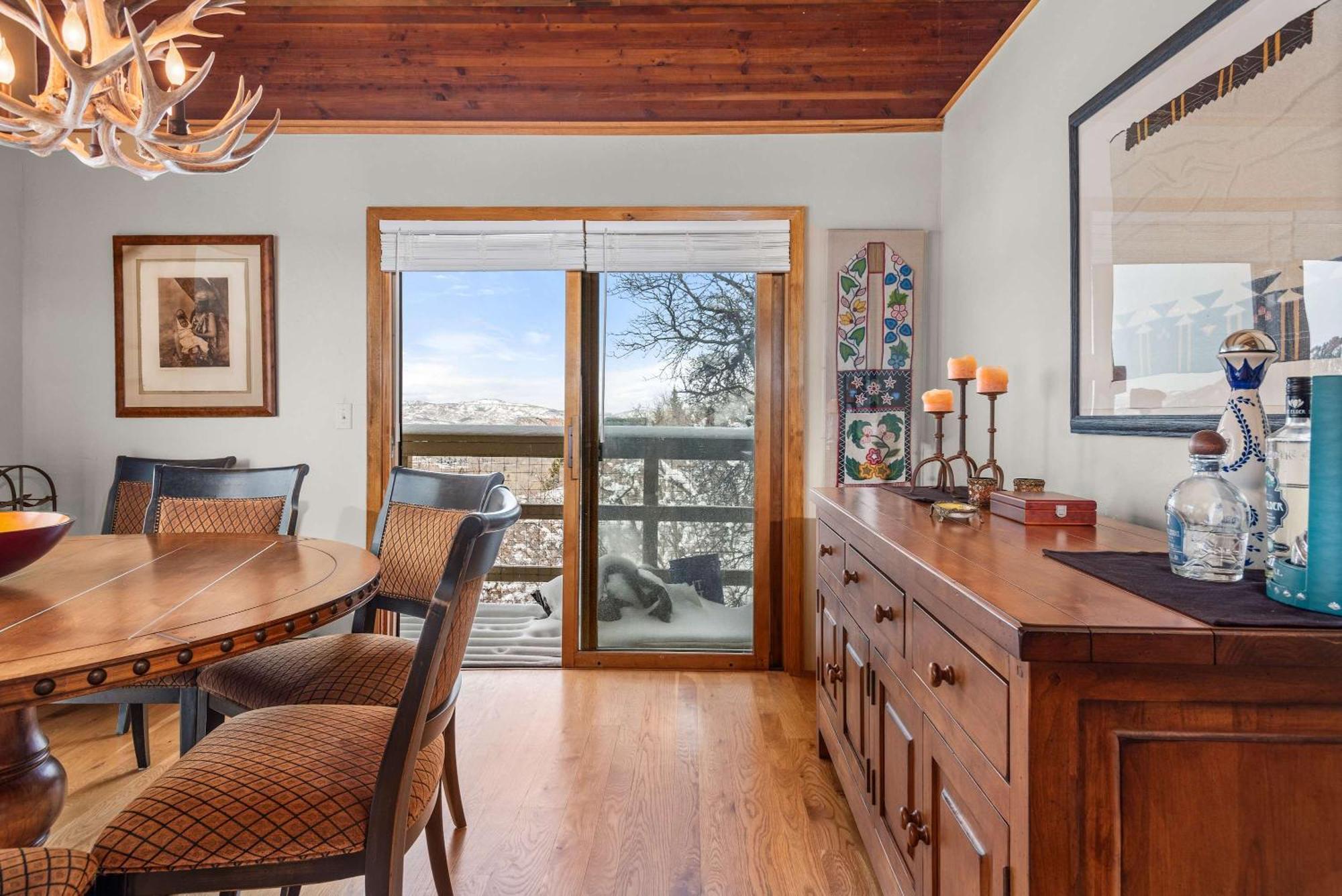 Mountain Summit Serenity Views Adventure Holiday home
