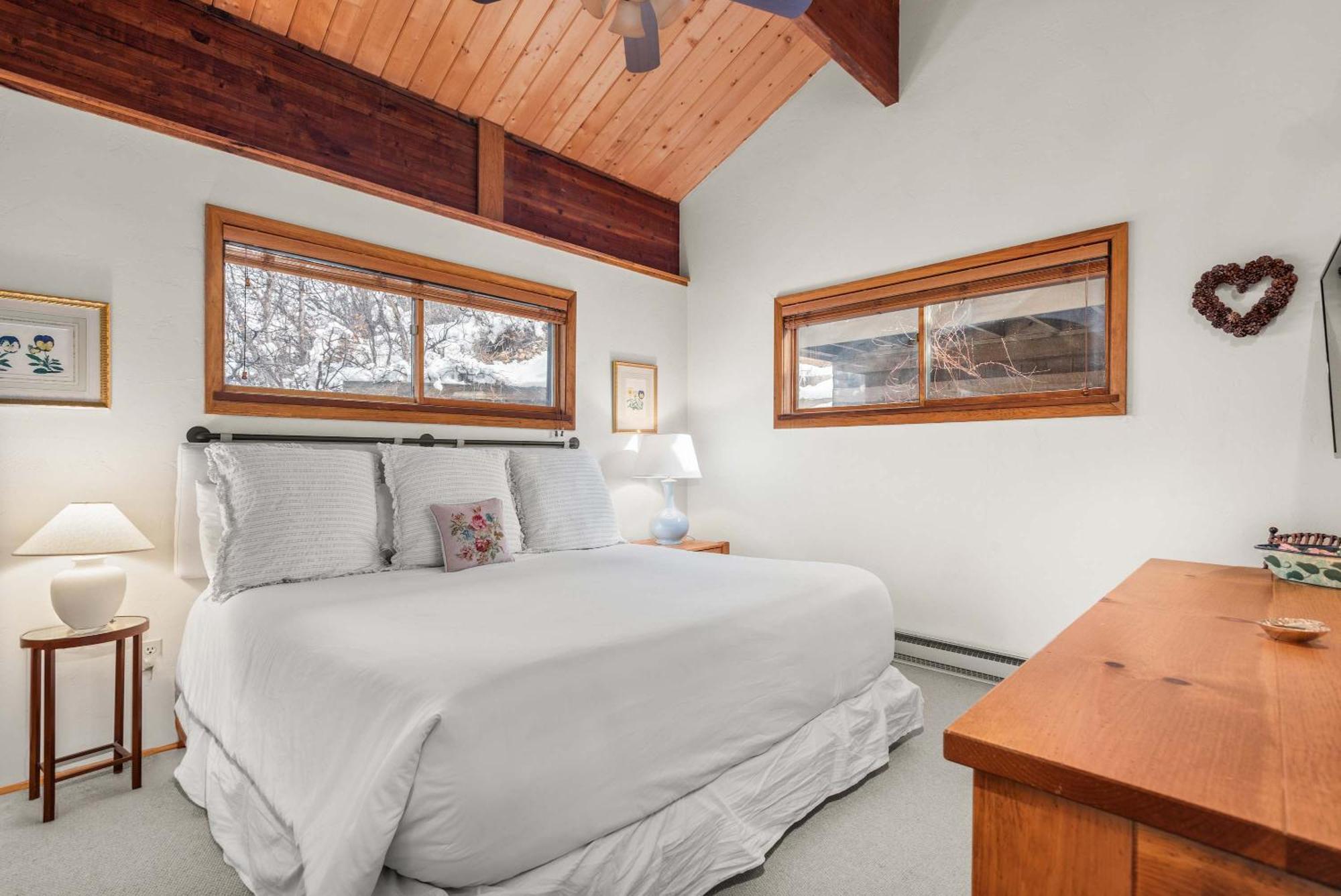 Mountain Summit Serenity Views Adventure *