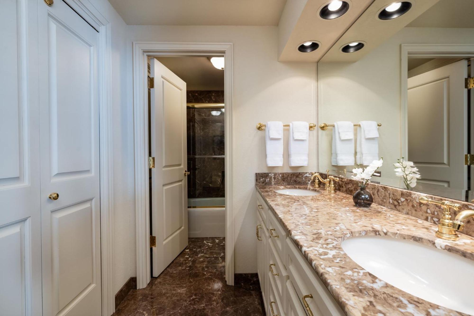 Oversized 3br - Prime Location Ac Unobstructed Views * Aspen