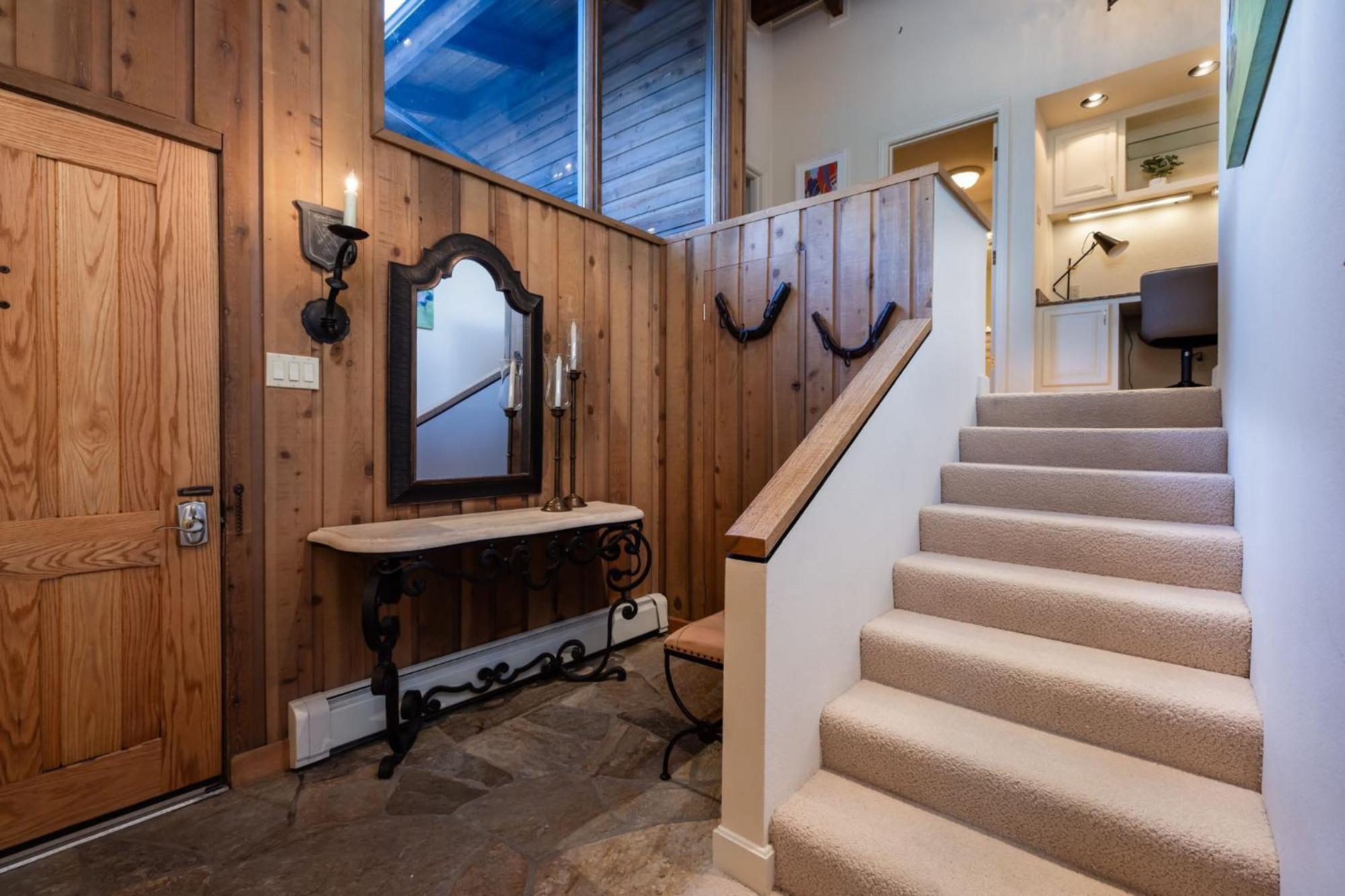 Oversized 3br - Prime Location Ac Unobstructed Views * Aspen