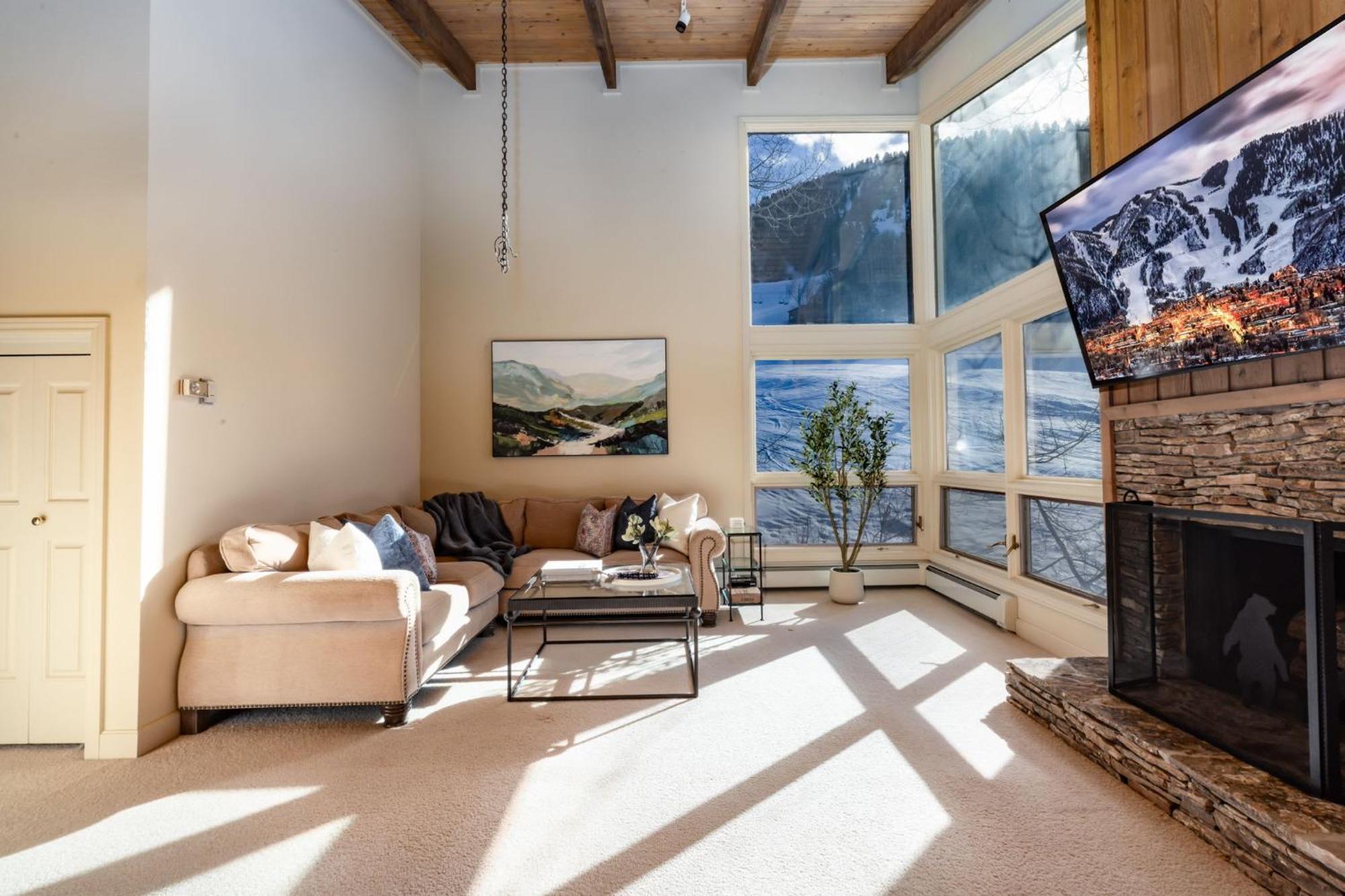 Holiday home Oversized 3br - Prime Location Ac Unobstructed Views Aspen