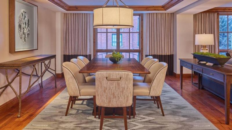 St Regis Club 3 Bedroom Apartment *