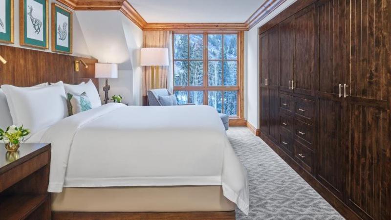 St, Regis 2 Bedroom Apartment