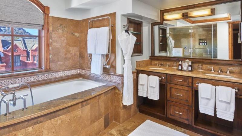 Apartment St, Regis 2 Bedroom *
