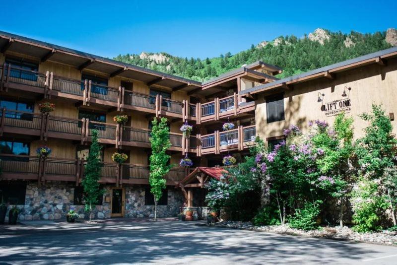 2 Bedroom At Historic Lift 1a In Downtown Apartment *