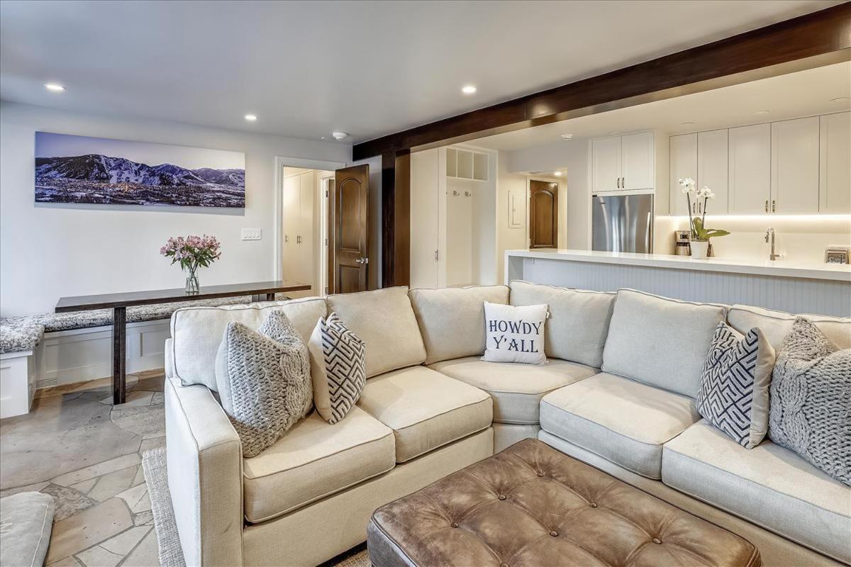 Apartment Stunning In-ski Out With Pool & Hot Tub