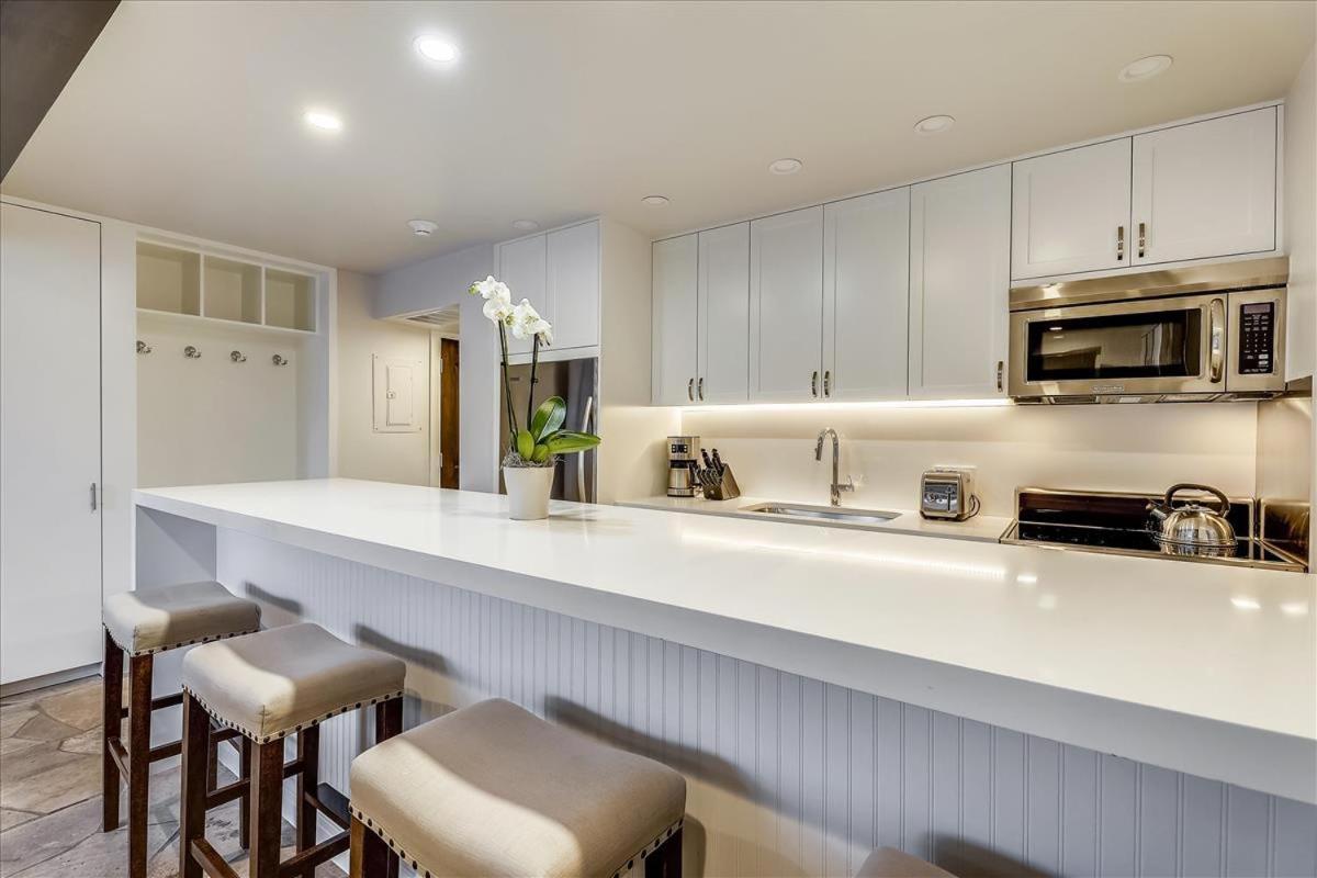 Apartment Stunning In-ski Out With Pool & Hot Tub