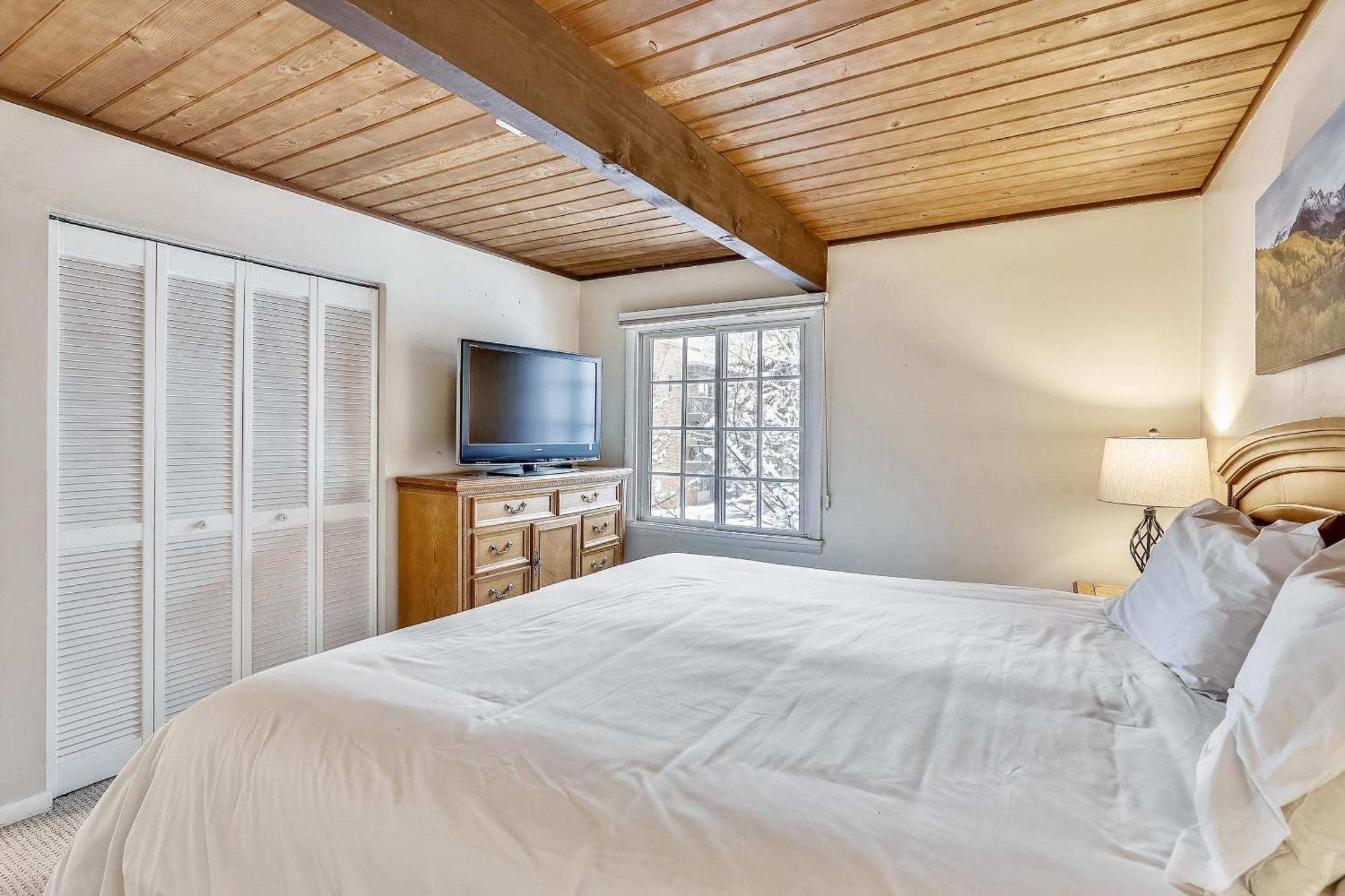 Apartment - Affordable & Prime Location Aspen