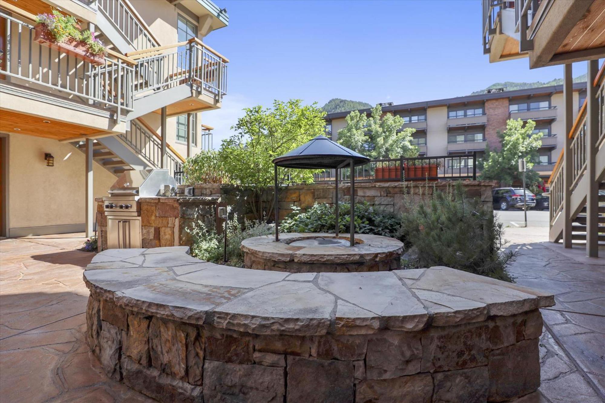 Elegant Downtown - Walk To Shops, Hill & Dining *
