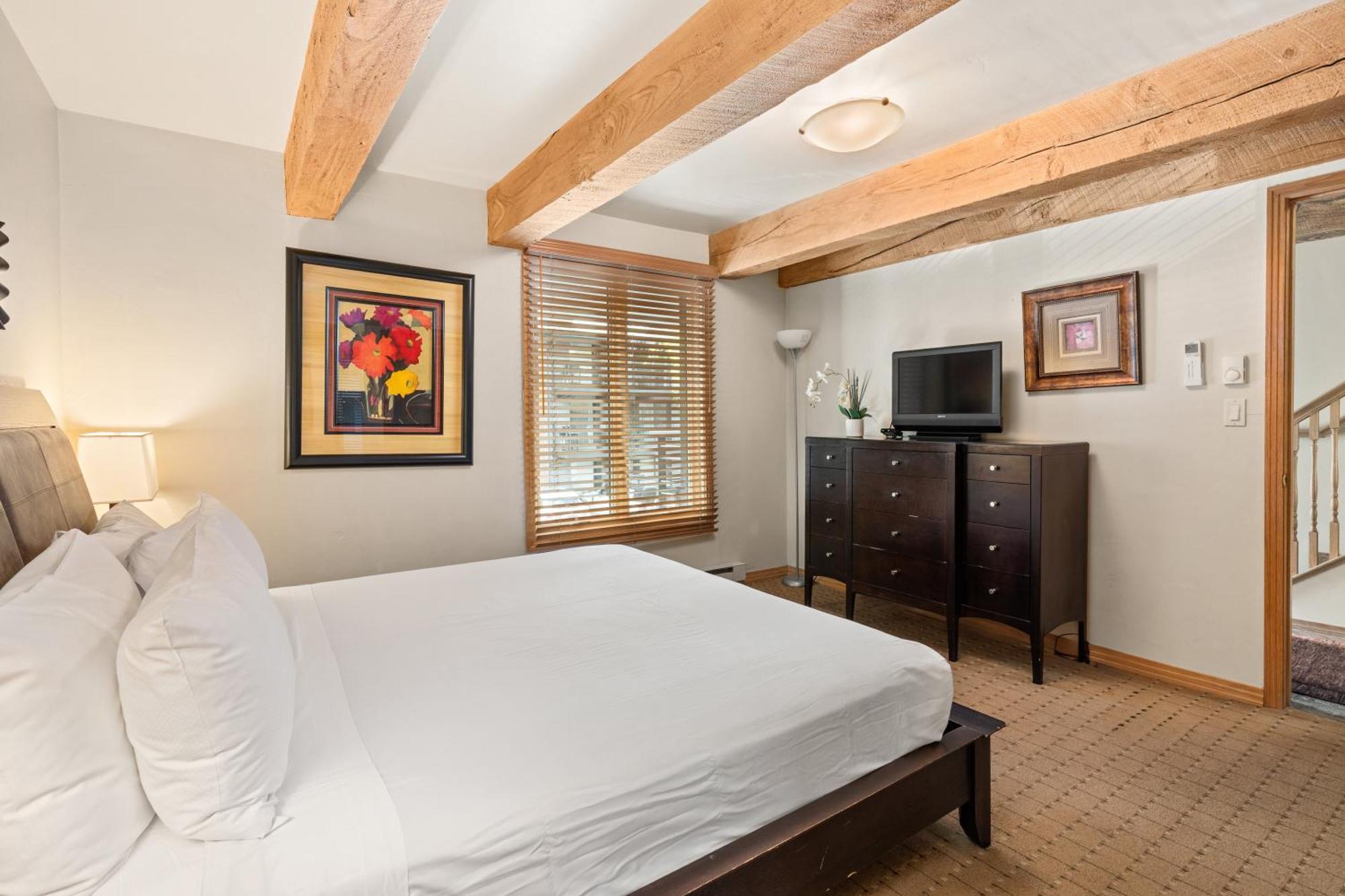 Holiday home Chateau Roaring Fork 22, Mountain Chic 4-bedroom On Roaring Fork River - Walk To Downtown *