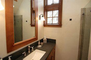 Frias Homes Of Apartment Aspen