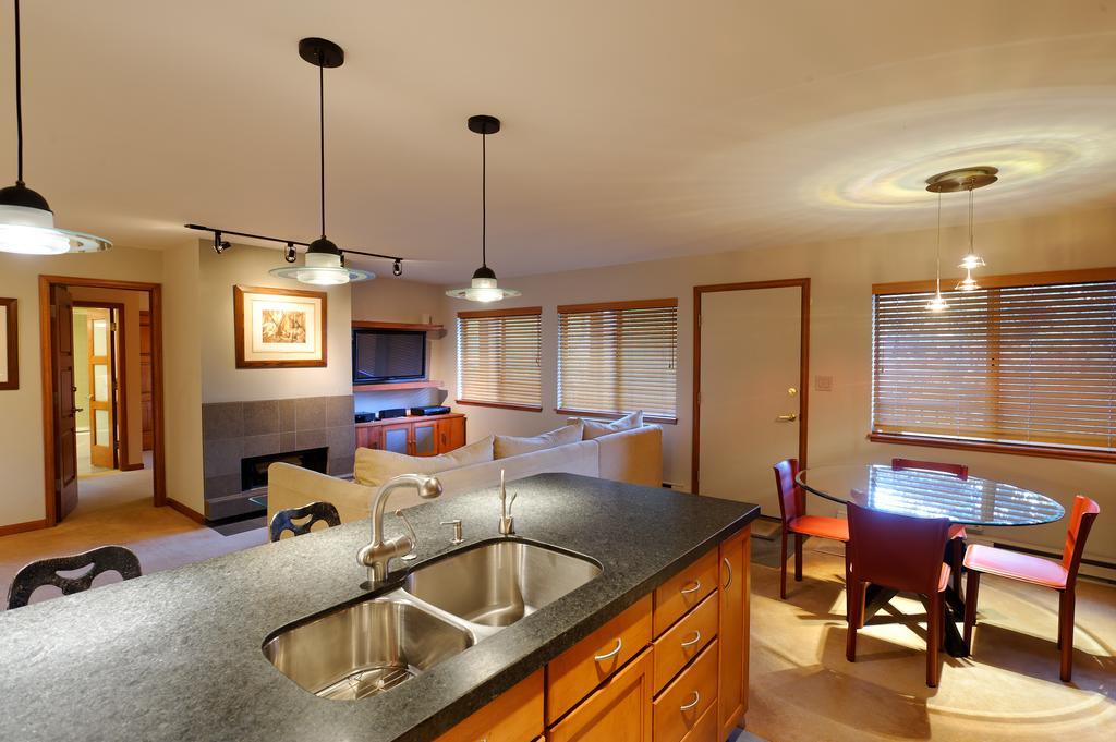 Silverglo By Frias Apartment Aspen