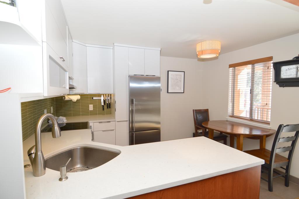 Silverglo By Frias Apartment