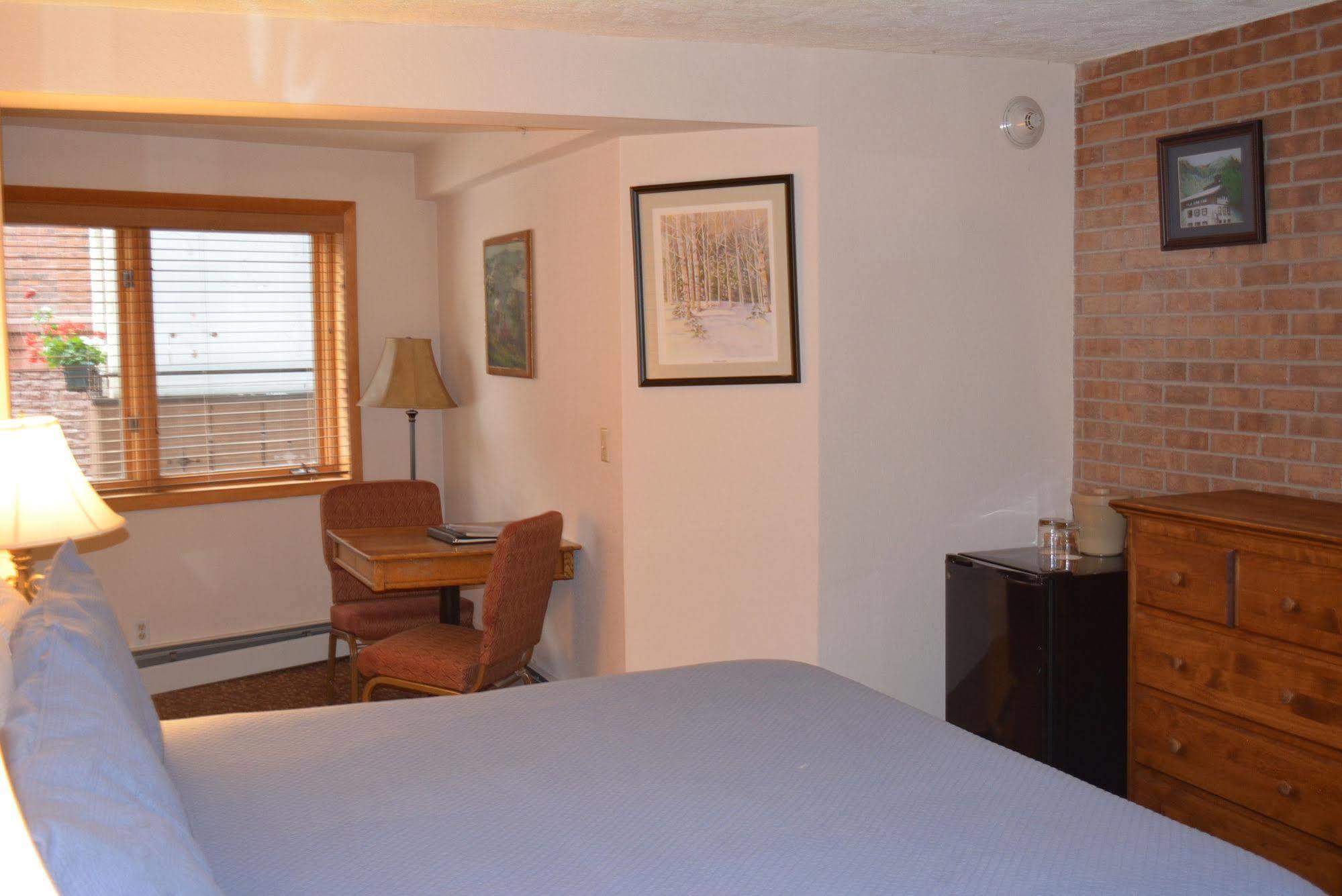 Mountain Hotel 3*