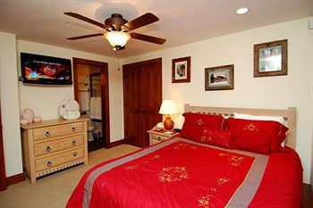 Hotel Downtown Collection By Frias 2*