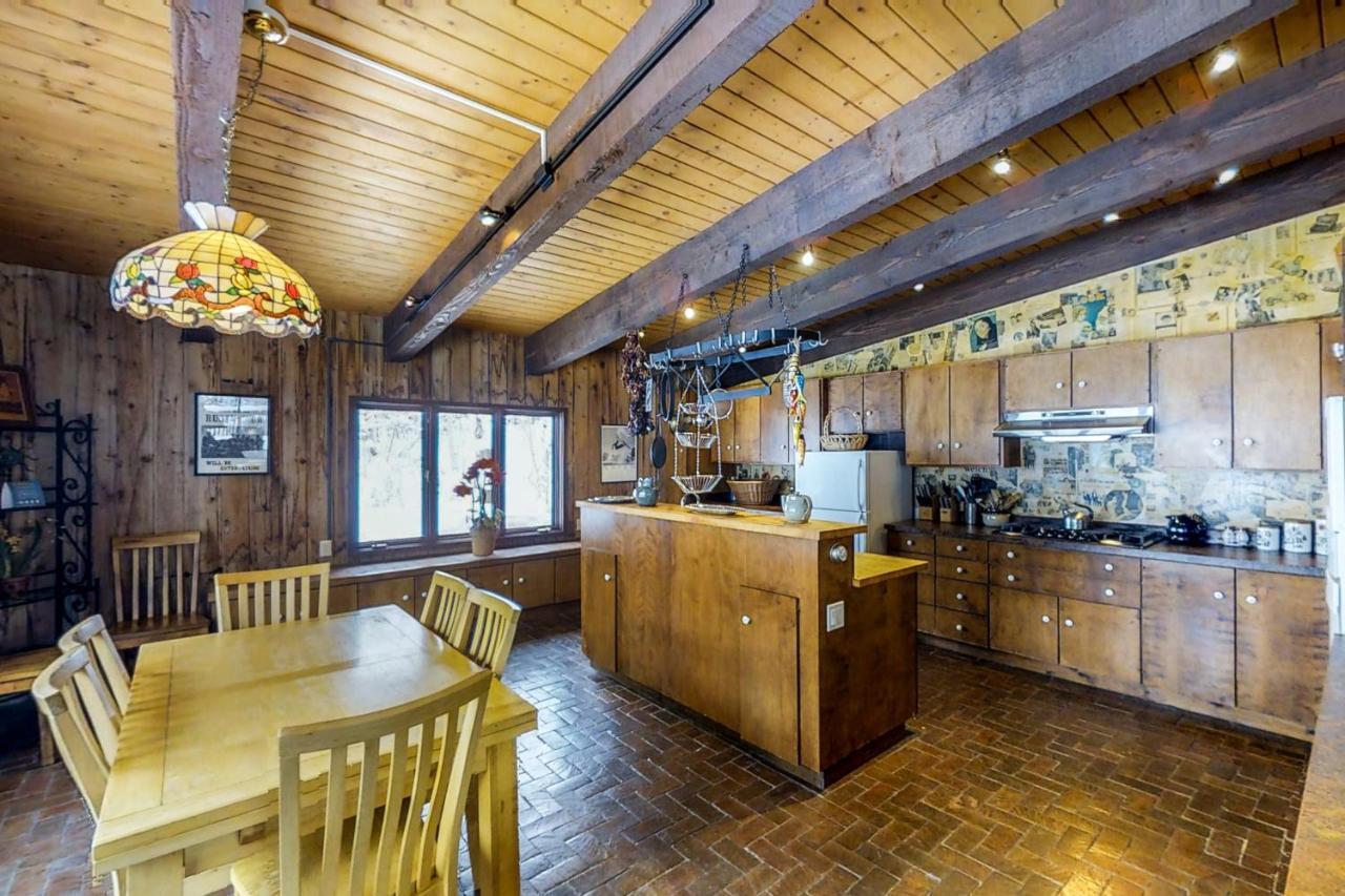 Mountain Valley Hideaway *