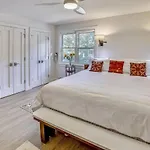 Premier 2 Bedroom Downtown Aspen Condo Just 100 Yards From The Gondola, High End Shopping, Dining And Entertainment