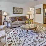 Premier 2 Bedroom Downtown Aspen Condo Just 100 Yards From The Gondola, High End Shopping, Dining And Entertainment