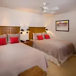2 Bedroom Mountain Residence In The Heart Of Aspen With Amenities Including Heated Pool, Hot Tubs, Game Room And Spa