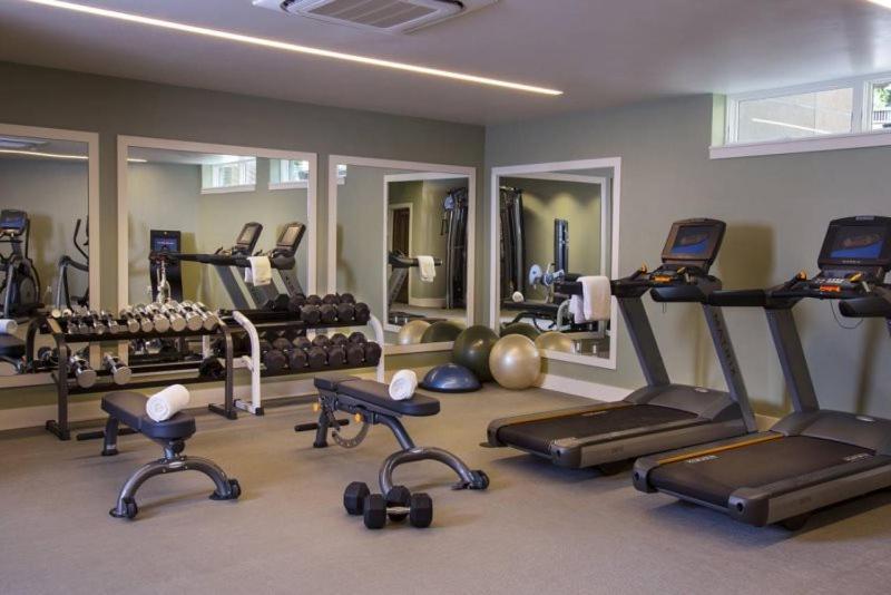 2 Bedroom Mountain Residence In The Heart Of Aspen With Amenities Including Heated Pool, Hot Tubs, Game Room And Spa Apartment *