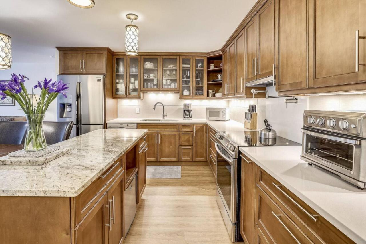 Premier Gondola Condo: Downtown Luxury Steps From Slopes Apartment