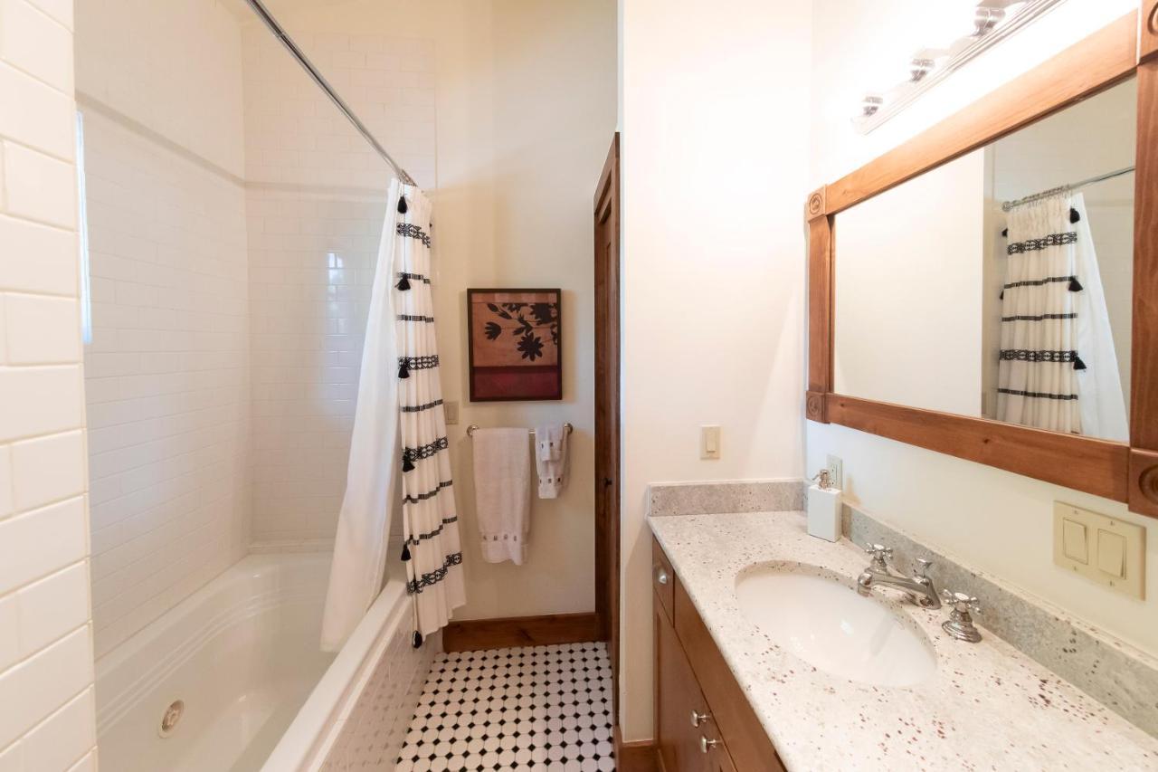 Christiana Unit 201c, Light-filled Luxury With Views Of Mountain * Aspen