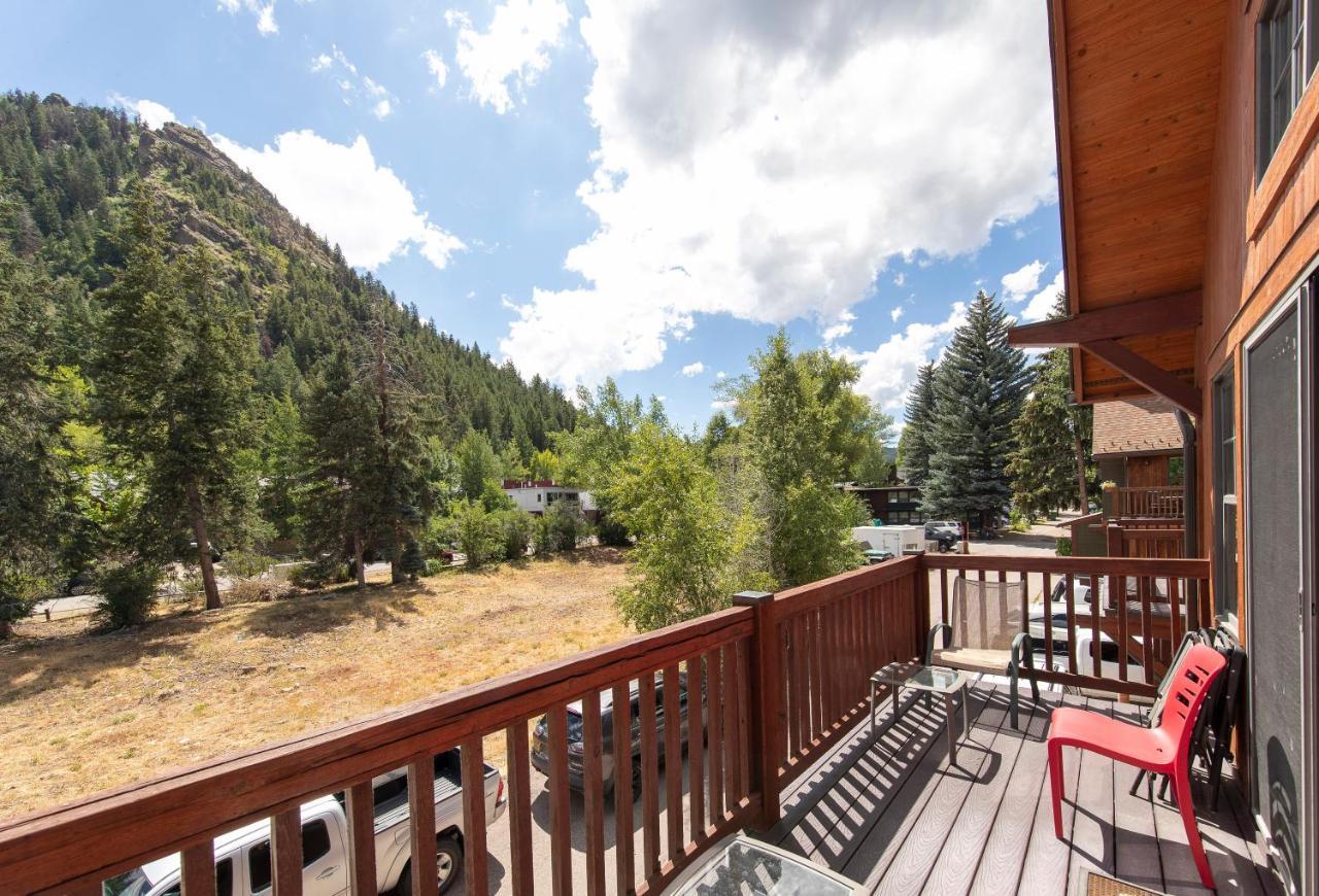Christiana Unit 201c, Light-filled Luxury With Views Of Mountain *