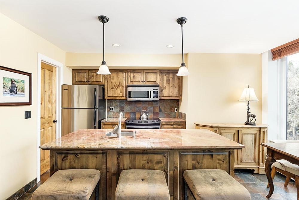 Durant Unit A101, Centrally Located, Sunny With Great Views, A/c & Fireplace Holiday home Aspen